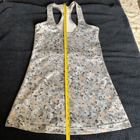 Lululemon top shirt - Picture 3 of 4